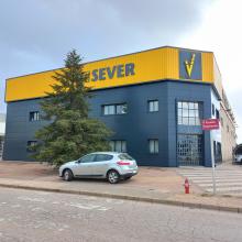 FACHADA VENTILADA Y PORTICO